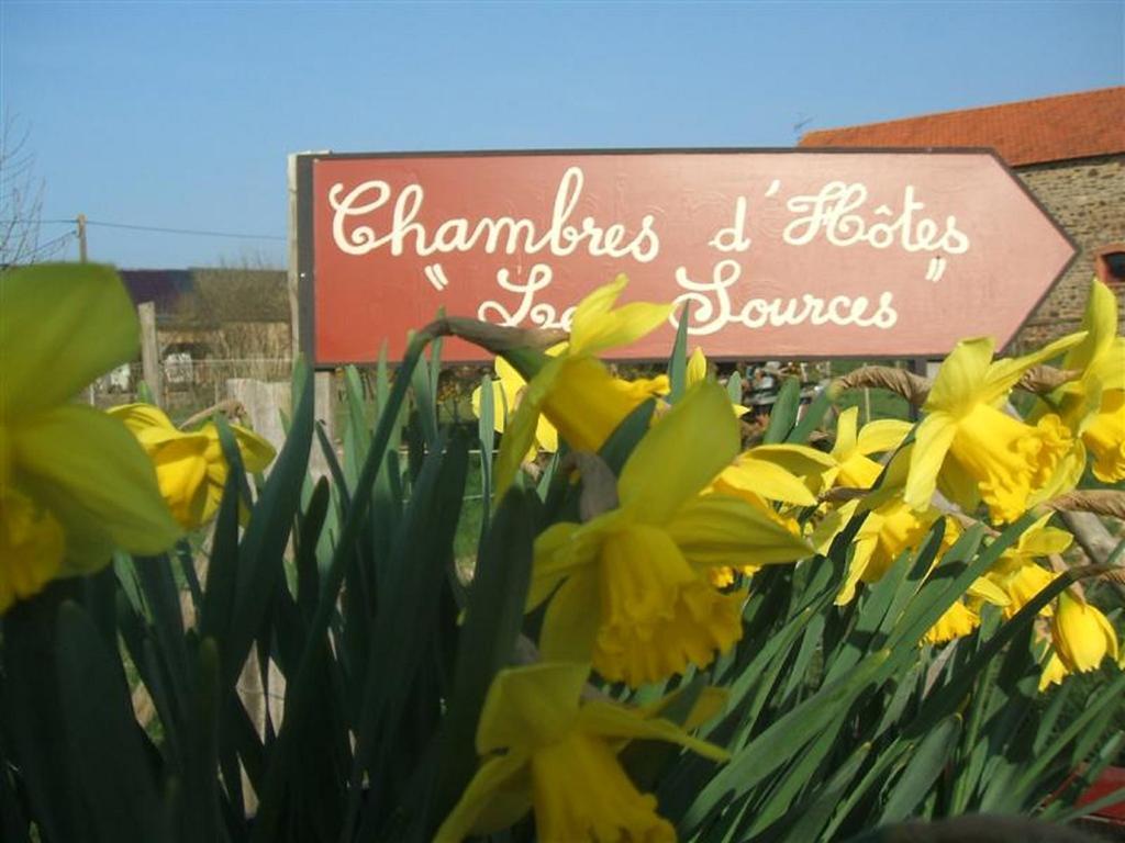 Les Sources Bed & Breakfast Poilley  Exterior photo